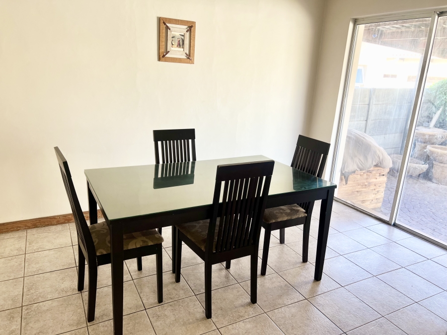 2 Bedroom Property for Sale in Fairfield Estate Western Cape